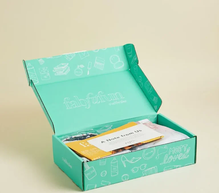 Custom-Holiday-Mailer-Boxes-1-e1755743849290